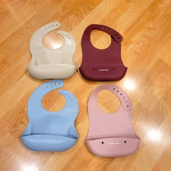 Silicone Baby Bib Bundle - Picture 1 of 7